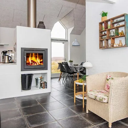 6 Person Holiday In R M Bolilmark
